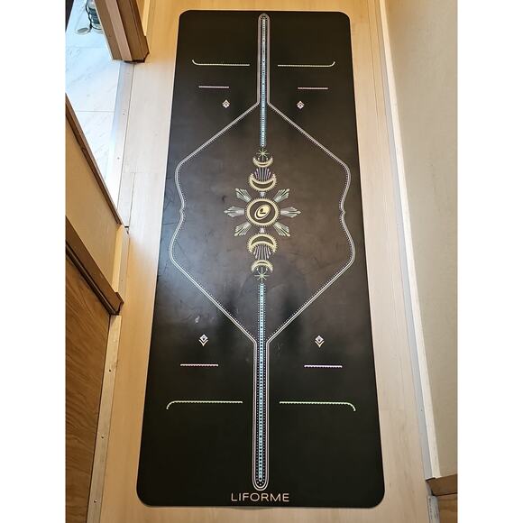 Travel Yoga Mat Liforme Vibrant Cosmic Moon Design - 26 3/4" x 72 1/2" - Picture 1 of 12